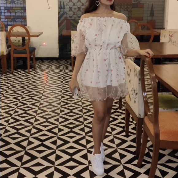 White organza dress - Picture 7 of 7